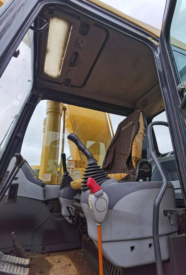 KOMATSU PC300-7 - Excavadora de cadenas: foto 4 KOMATSU PC300-7 - Excavadora de cadenas: foto 4