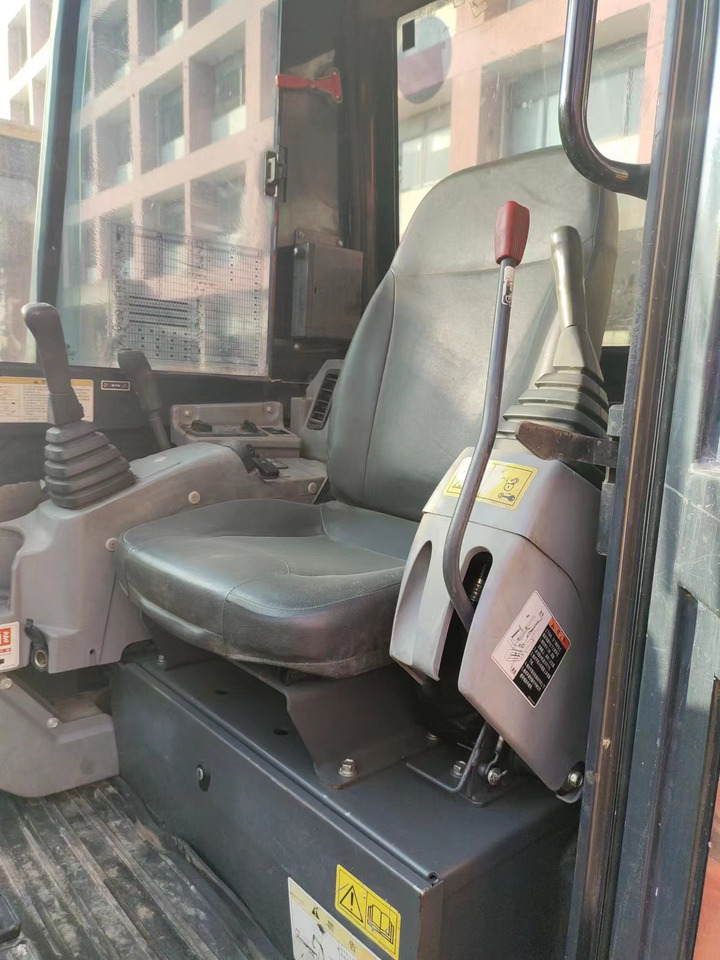 KUBOTA KX155-5 - Miniexcavadora: foto 4 KUBOTA KX155-5 - Miniexcavadora: foto 4