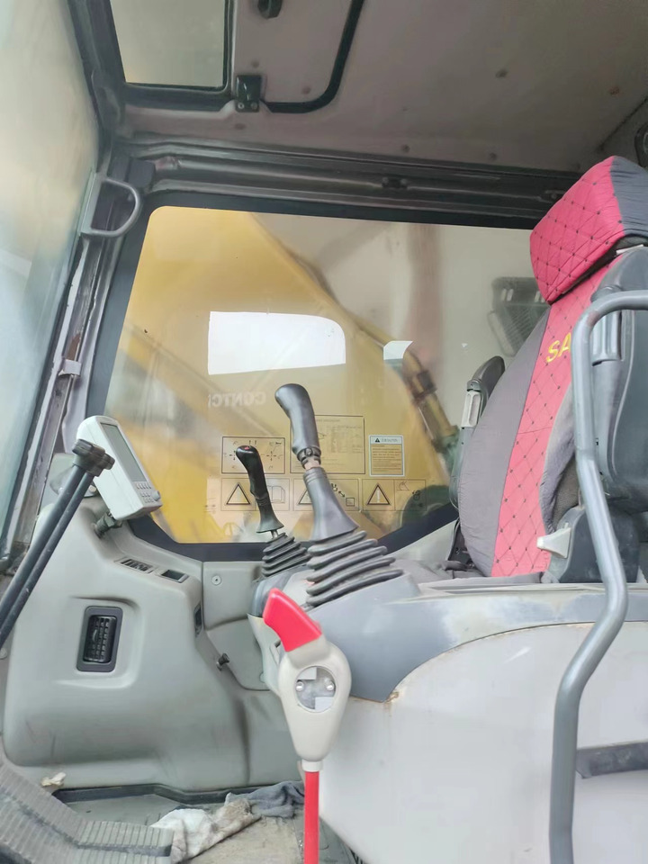 SANY SY215C-9 - Excavadora de cadenas: foto 3 SANY SY215C-9 - Excavadora de cadenas: foto 3