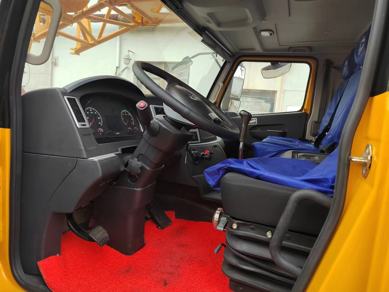 XCMG QY70K - Autogrúa: foto 5 XCMG QY70K - Autogrúa: foto 5