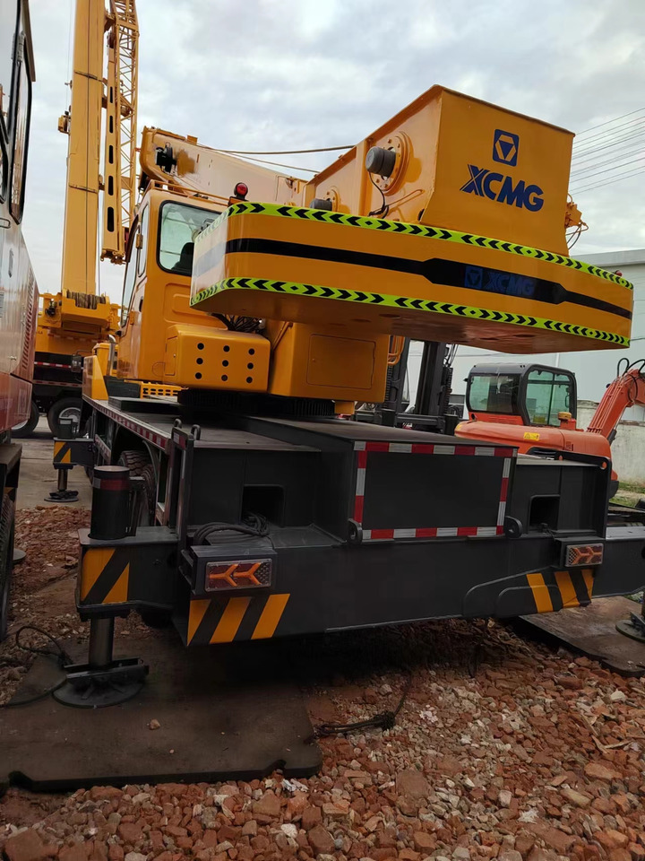 XCMG QY70K good condition QY25K QY50K QY100K QY130K China brand mobile crane - Autogrúa: foto 3 XCMG QY70K good condition QY25K QY50K QY100K QY130K China brand mobile crane - Autogrúa: foto 3