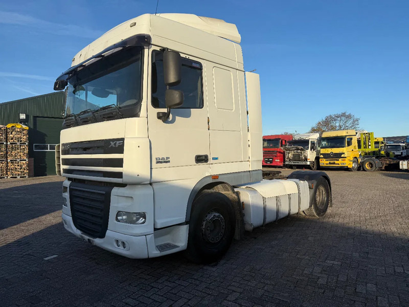 DAF XF 105.460 Tractor unit - Cabeza tractora: foto 3 DAF XF 105.460 Tractor unit - Cabeza tractora: foto 3