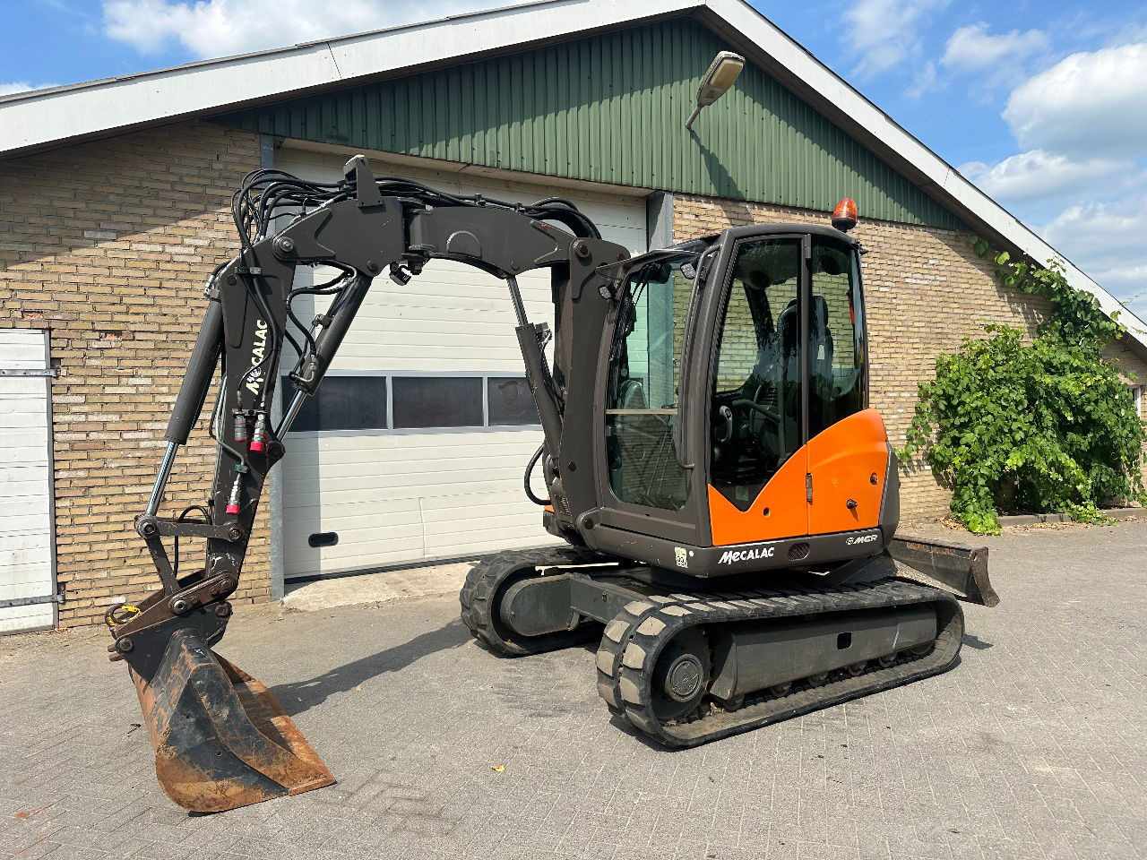 Mecalac 6MCR - Miniexcavadora: foto 3 Mecalac 6MCR - Miniexcavadora: foto 3