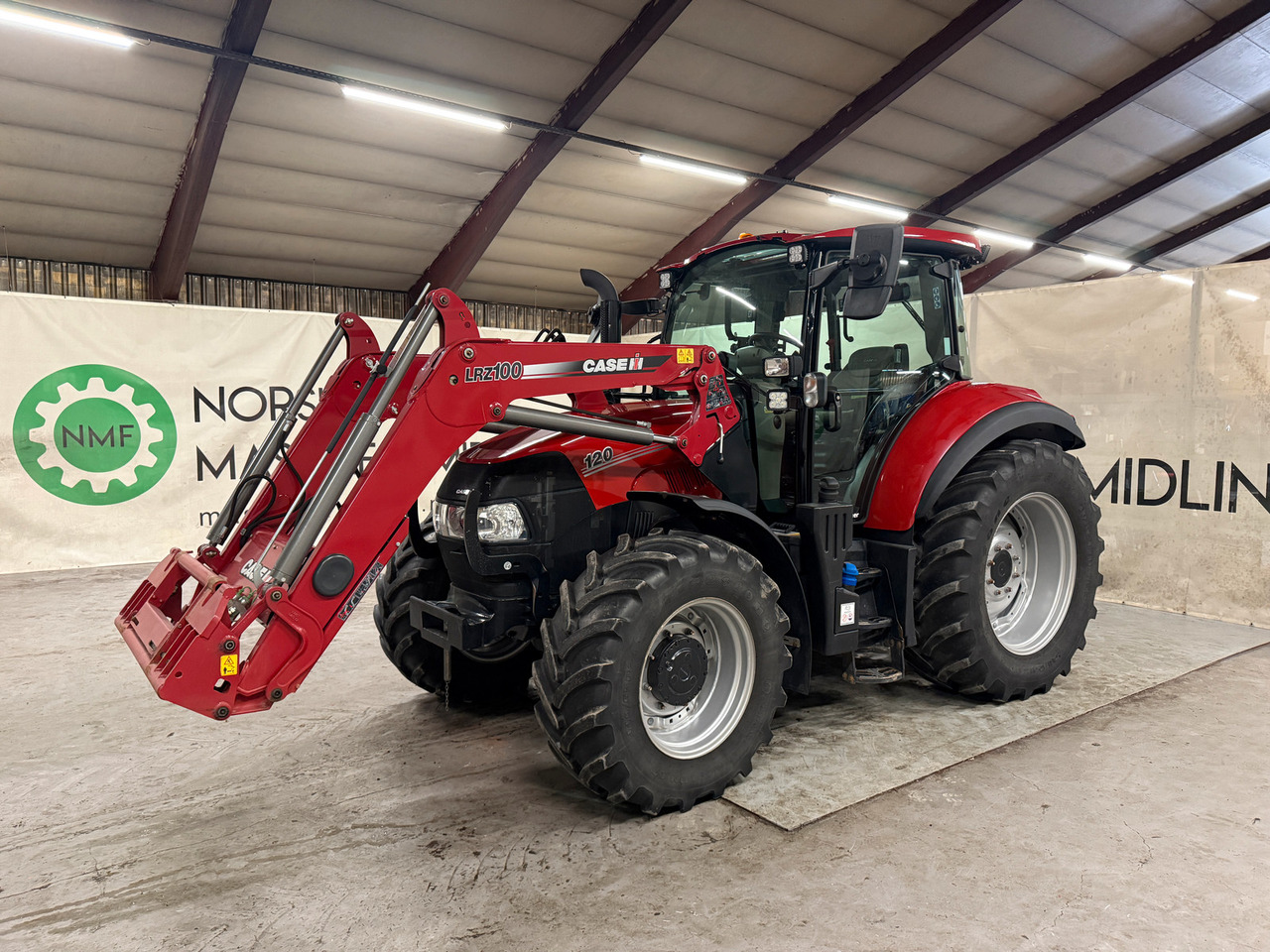 CASE IH Luxxum 120 - Tractor: foto 1 CASE IH Luxxum 120 - Tractor: foto 1