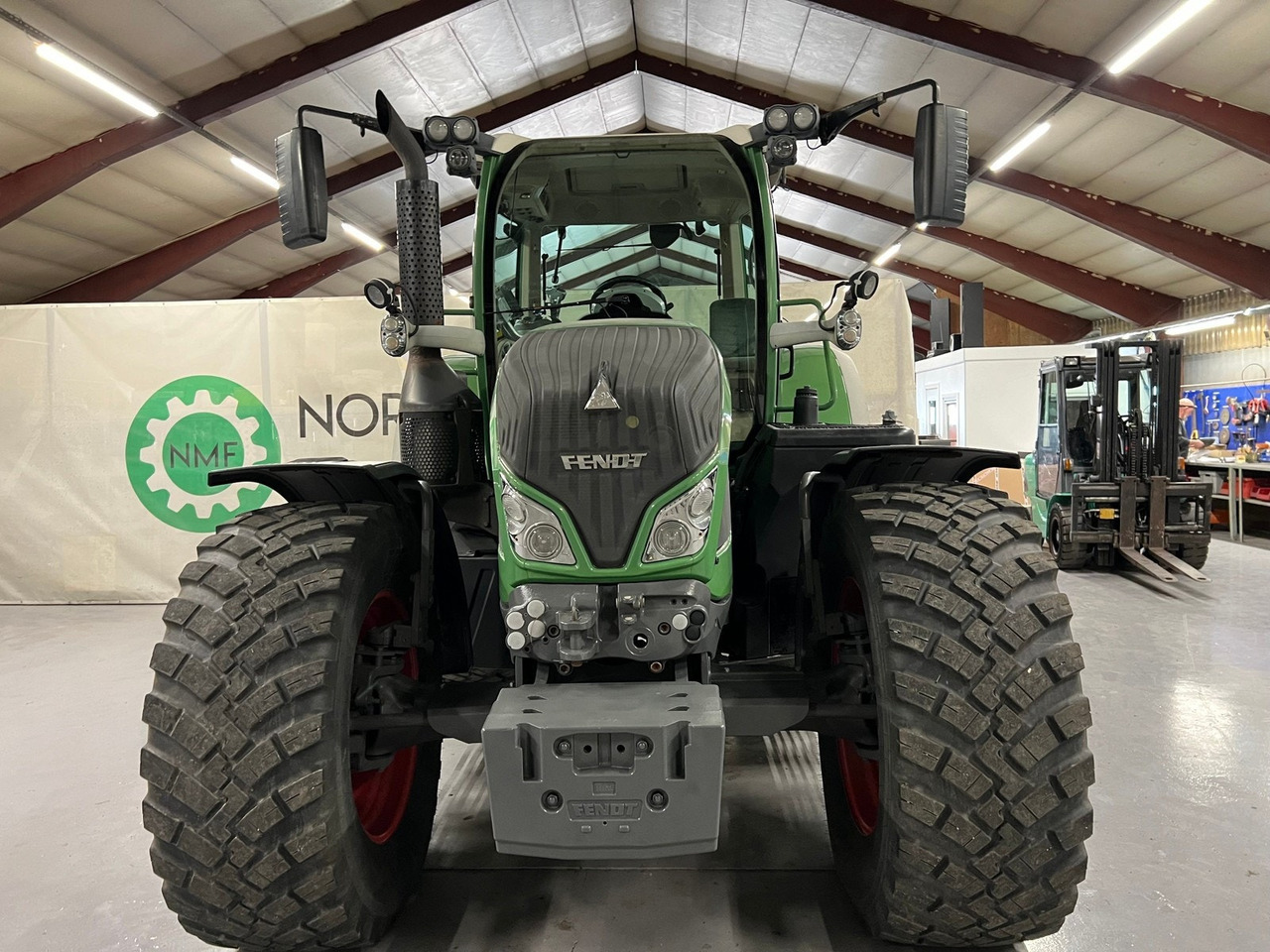 Fendt 724 Vario #TAR INNBYTTE# KAN LEVERES MED ANDRE DEKK# - Tractor: foto 4 Fendt 724 Vario #TAR INNBYTTE# KAN LEVERES MED ANDRE DEKK# - Tractor: foto 4