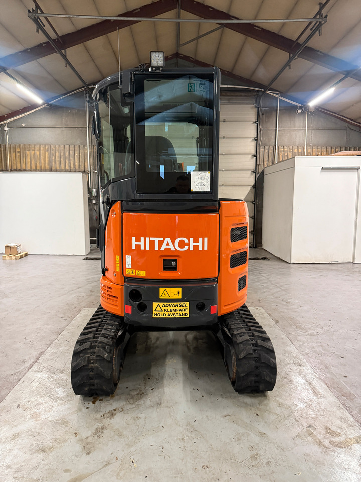 Hitachi ZX26U-6 - Miniexcavadora: foto 4 Hitachi ZX26U-6 - Miniexcavadora: foto 4