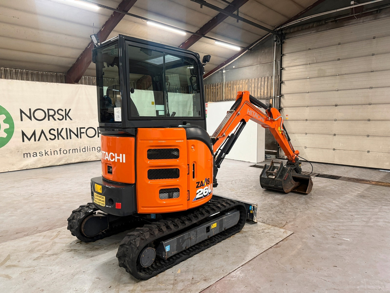 Hitachi ZX26U-6 - Miniexcavadora: foto 5 Hitachi ZX26U-6 - Miniexcavadora: foto 5