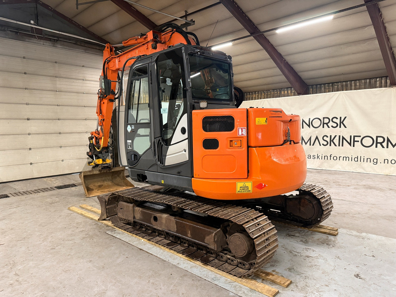 Hitachi ZX85US-5A - Excavadora de cadenas: foto 3 Hitachi ZX85US-5A - Excavadora de cadenas: foto 3