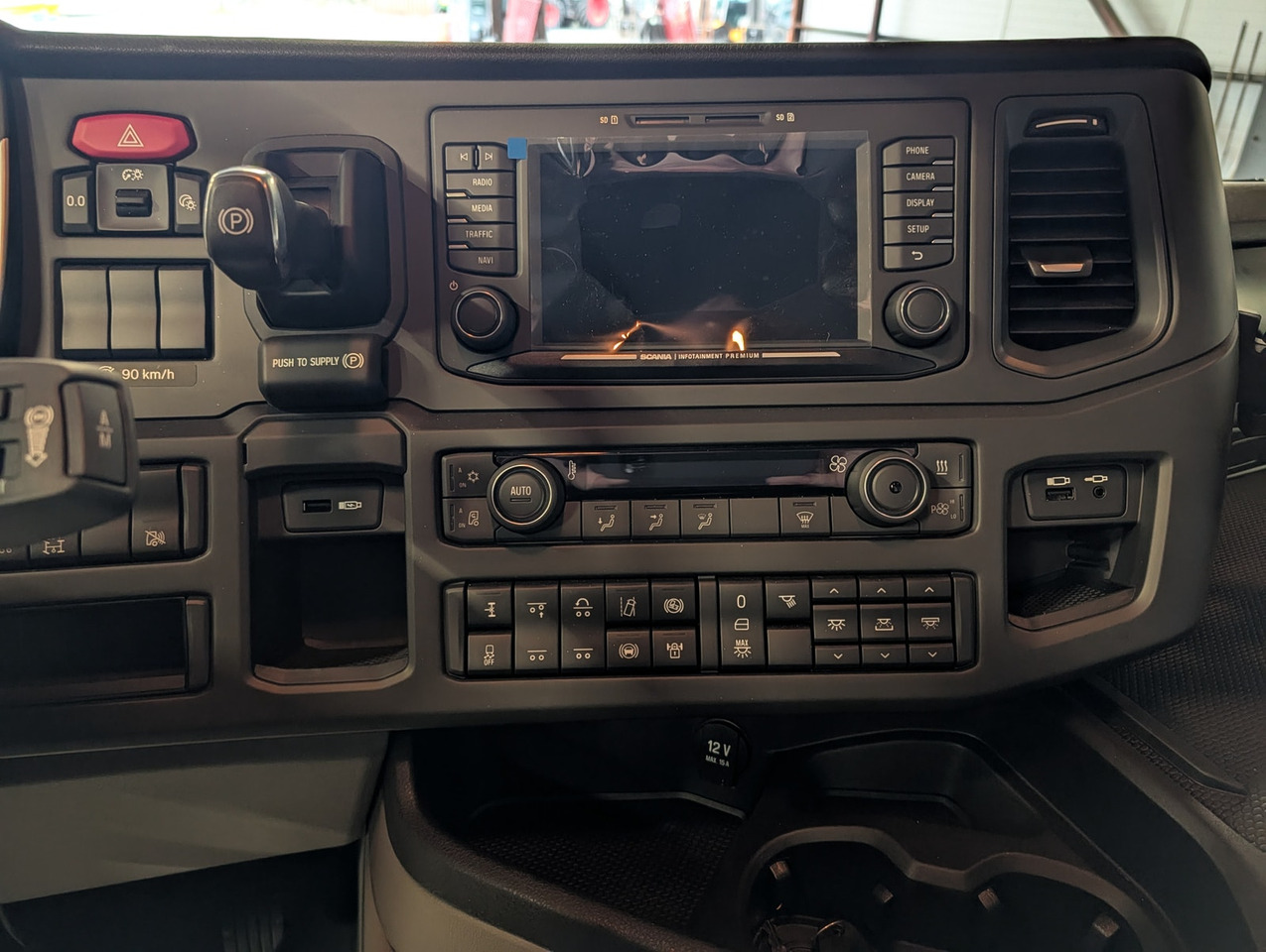 Camión caja abierta, Camión grúa Scania G420 6x2 med HIAB 232-E5 Hipro og MCE påbygg: foto 20 Camión caja abierta, Camión grúa Scania G420 6x2 med HIAB 232-E5 Hipro og MCE påbygg: foto 20