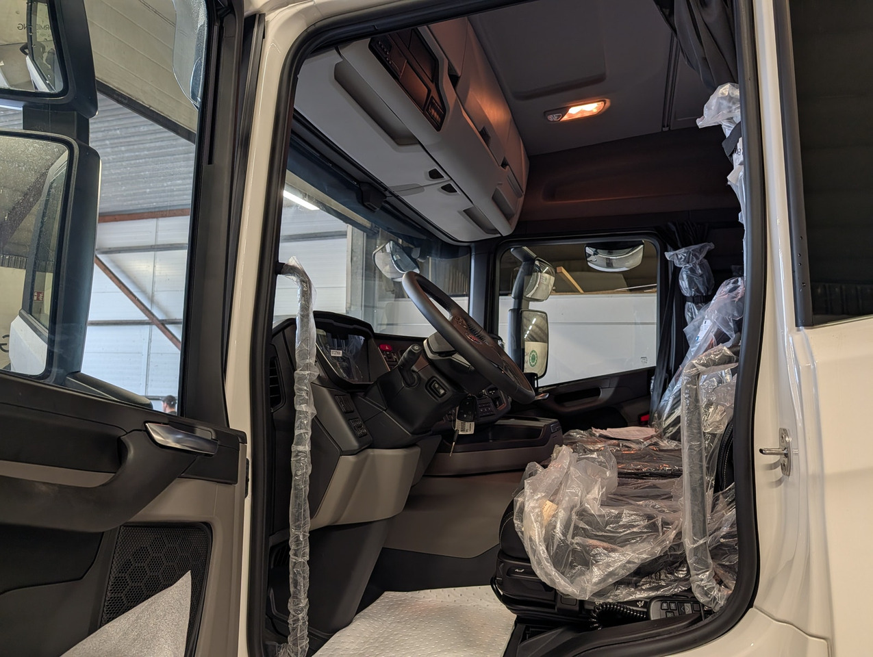 Camión caja abierta, Camión grúa Scania G420 6x2 med HIAB 232-E5 Hipro og MCE påbygg: foto 18 Camión caja abierta, Camión grúa Scania G420 6x2 med HIAB 232-E5 Hipro og MCE påbygg: foto 18