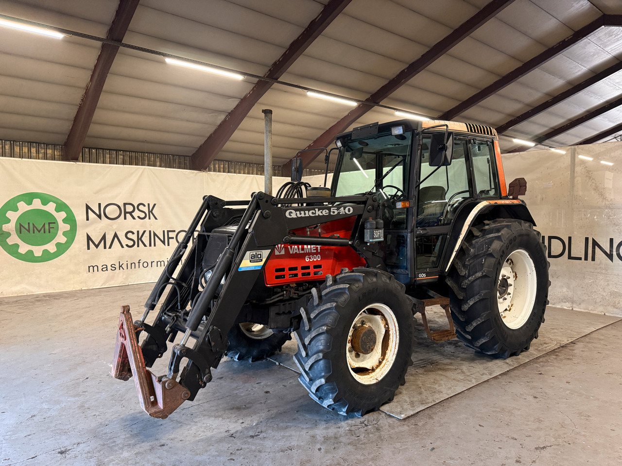 Valmet 6300 Turbo - Tractor: foto 1 Valmet 6300 Turbo - Tractor: foto 1
