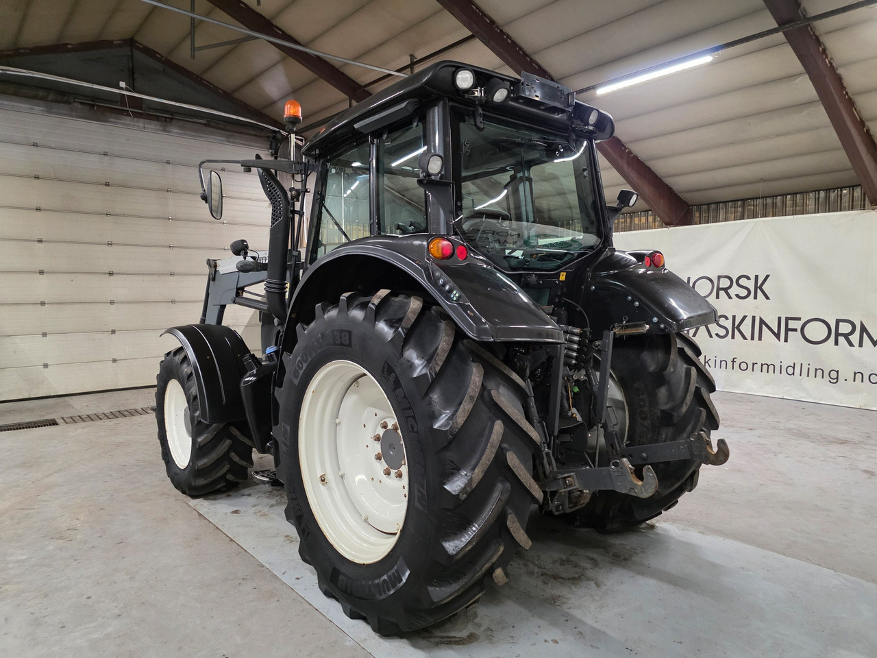 Valtra N163 Direct - Tractor: foto 4 Valtra N163 Direct - Tractor: foto 4