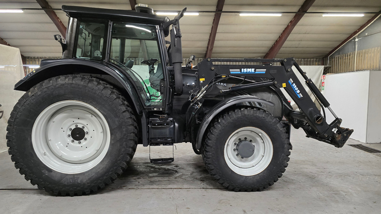Tractor Valtra T182: foto 6