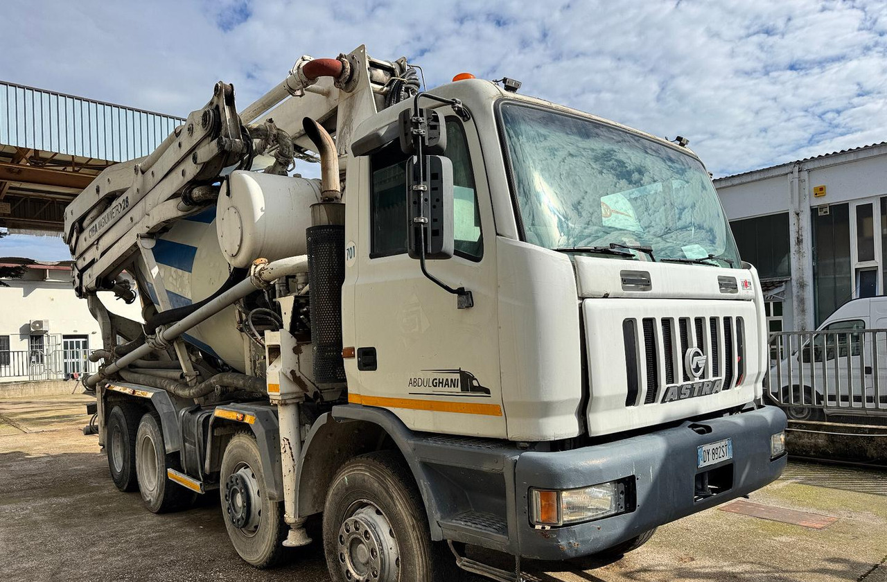 Betonpompa 28MT CIFA ASTRA HD84.38 - Camión hormigonera con bomba: foto 1 Betonpompa 28MT CIFA ASTRA HD84.38 - Camión hormigonera con bomba: foto 1