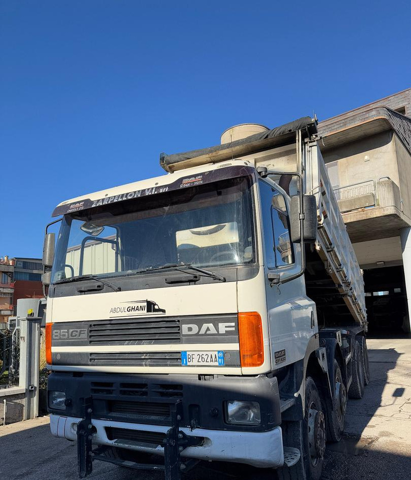 Ribaltabile daf 85cf 430 / anno 1999 - Otros maquinaria: foto 2 Ribaltabile daf 85cf 430 / anno 1999 - Otros maquinaria: foto 2