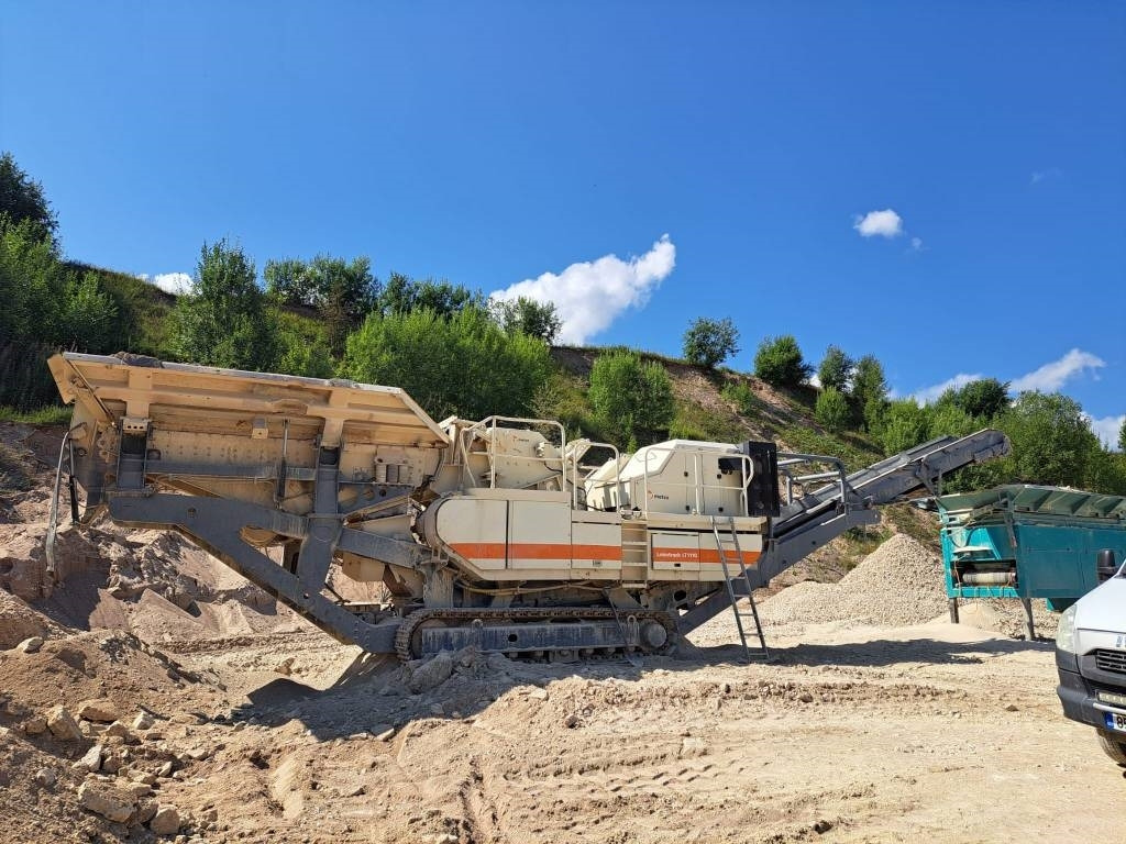 Metso NP 1110M - Trituradora móvil: foto 1 Metso NP 1110M - Trituradora móvil: foto 1