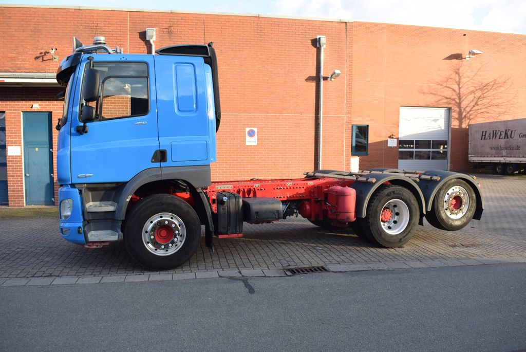 DAF CF 450 6x2 Fahrgestell Klima Navi Lift Retarder - Camión volquete: foto 3 DAF CF 450 6x2 Fahrgestell Klima Navi Lift Retarder - Camión volquete: foto 3