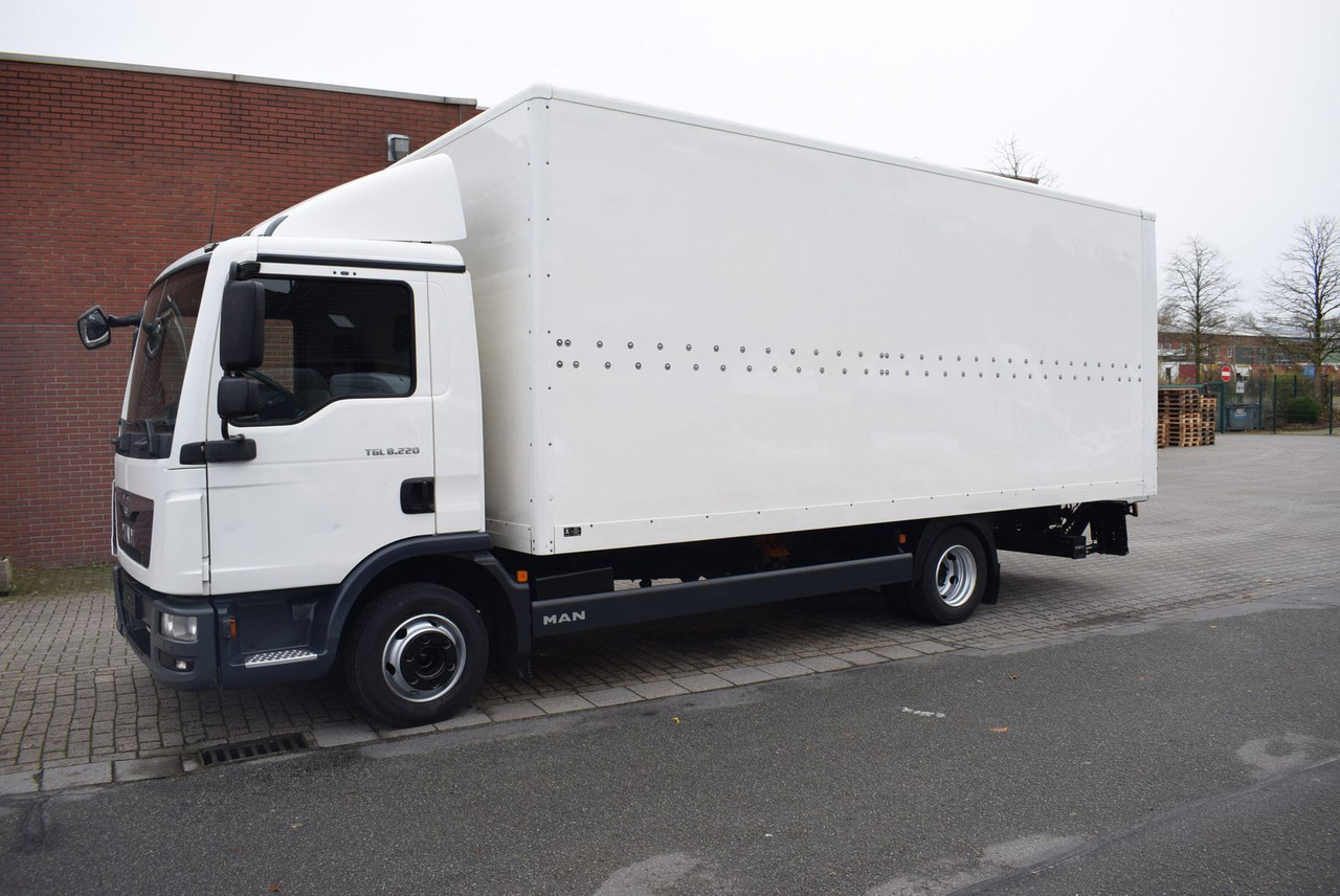 MAN TGL 8.220 Koffer LBW Klima EURO6 Luftfederung - Furgoneta caja cerrada: foto 2 MAN TGL 8.220 Koffer LBW Klima EURO6 Luftfederung - Furgoneta caja cerrada: foto 2