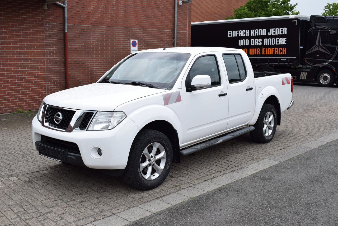 Nissan Navara Double Cab SE 4x4 Automatik Hardtop AHK - SUV/ Todoterreno: foto 5 Nissan Navara Double Cab SE 4x4 Automatik Hardtop AHK - SUV/ Todoterreno: foto 5