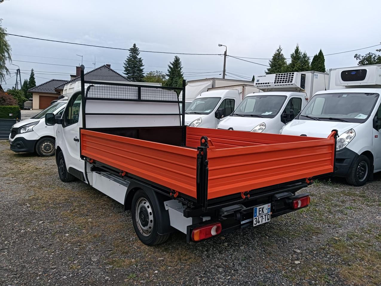 RENAULT TRAFIC WYWROTKA KIPER Z NAJAZDAMI NR 840 - Volquete furgoneta: foto 4 RENAULT TRAFIC WYWROTKA KIPER Z NAJAZDAMI NR 840 - Volquete furgoneta: foto 4