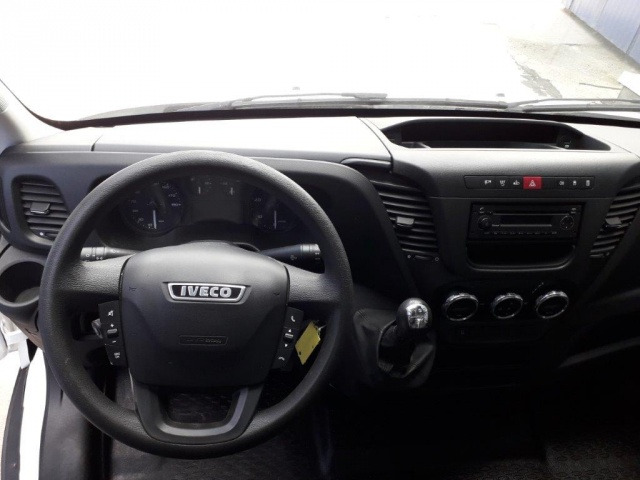 IVECO Daily 35C14 tipper - Volquete furgoneta: foto 3 IVECO Daily 35C14 tipper - Volquete furgoneta: foto 3