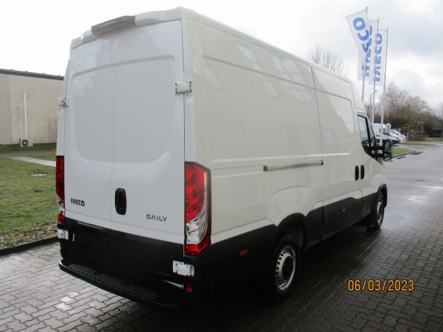 IVECO Daily 35S16V - Furgón: foto 3 IVECO Daily 35S16V - Furgón: foto 3