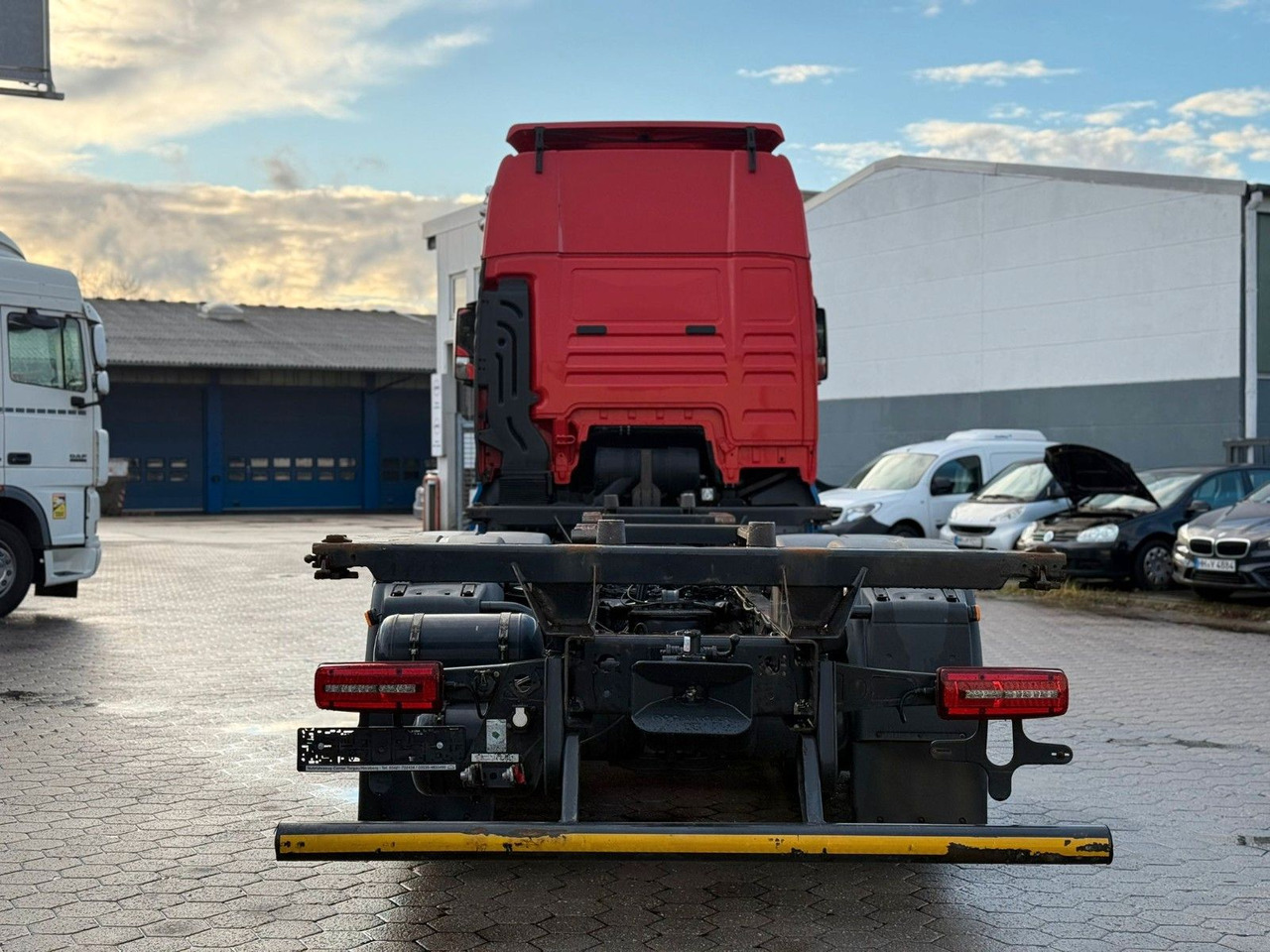 MAN TGX 26.470 XXL 6x2 BDF+Retarter +Standklima - Camión portacontenedore/ Intercambiable: foto 5 MAN TGX 26.470 XXL 6x2 BDF+Retarter +Standklima - Camión portacontenedore/ Intercambiable: foto 5