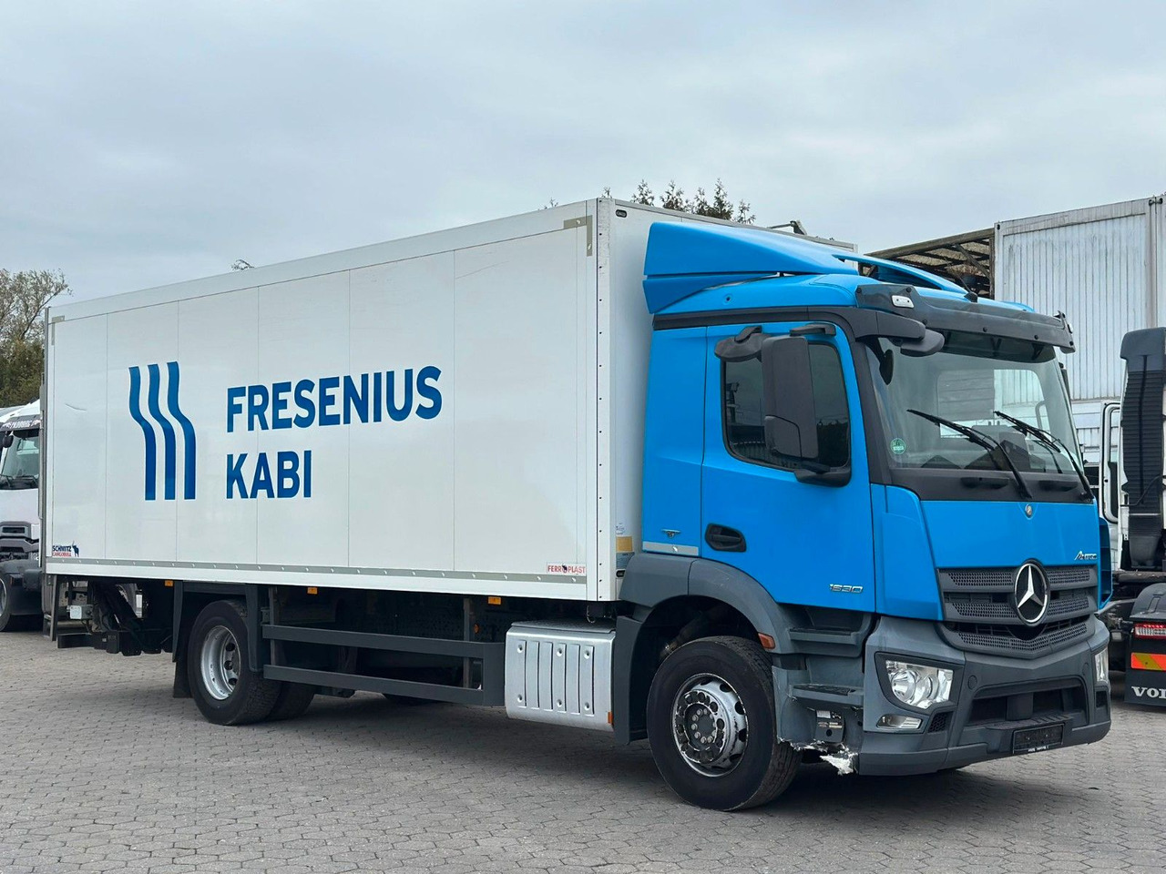 Mercedes-Benz Antos 1830+Isolierkoffer - Camión caja cerrada: foto 3 Mercedes-Benz Antos 1830+Isolierkoffer - Camión caja cerrada: foto 3