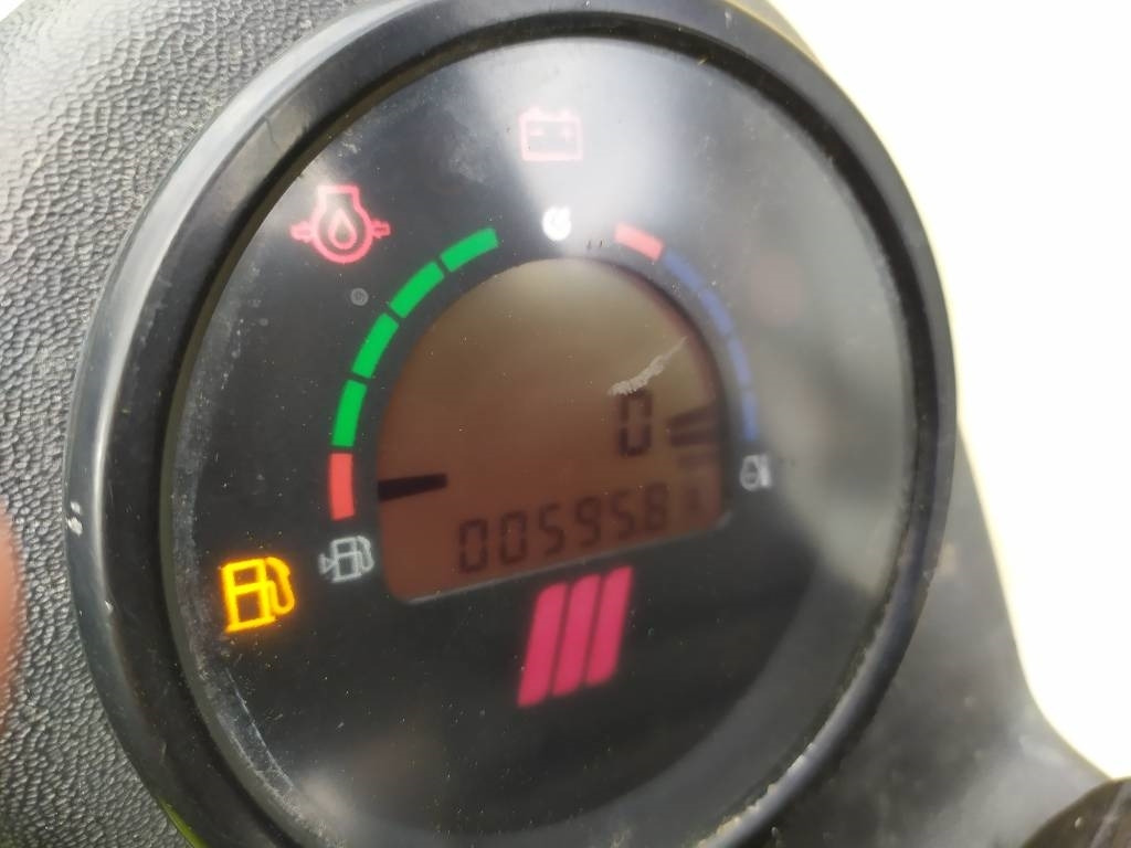 Miniexcavadora IHI 12 VX E: foto 15 Miniexcavadora IHI 12 VX E: foto 15