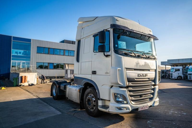 DAF XF 460 + HYDR. (50ton) - Cabeza tractora: foto 2 DAF XF 460 + HYDR. (50ton) - Cabeza tractora: foto 2