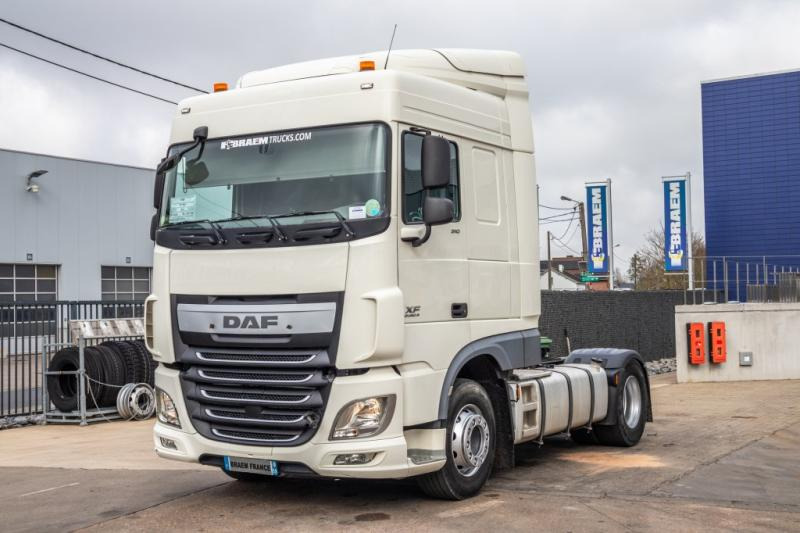 DAF XF 510 +Intarder+50Ton. - Cabeza tractora: foto 1 DAF XF 510 +Intarder+50Ton. - Cabeza tractora: foto 1