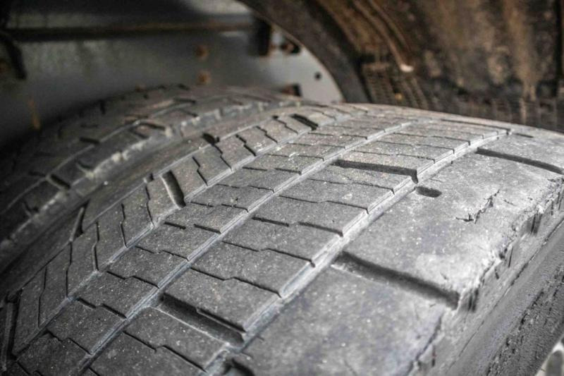 Camión lona Renault PREMIUM 380 DXI+INTARDER+DHOLLANDIA: foto 9