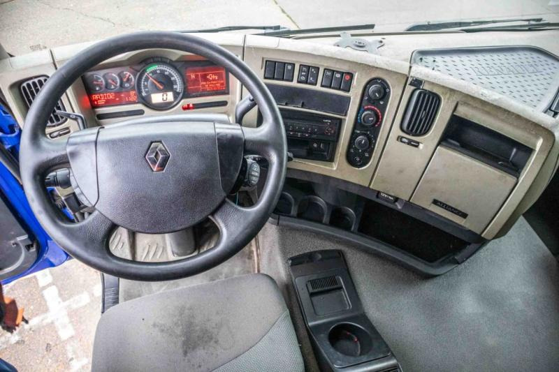 Foto del interior 1: Camión lona Renault PREMIUM 380 DXI+INTARDER+DHOLLANDIA