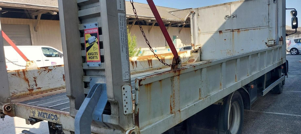 IVECO CARGOBUL - Camión portavehículos: foto 5 IVECO CARGOBUL - Camión portavehículos: foto 5