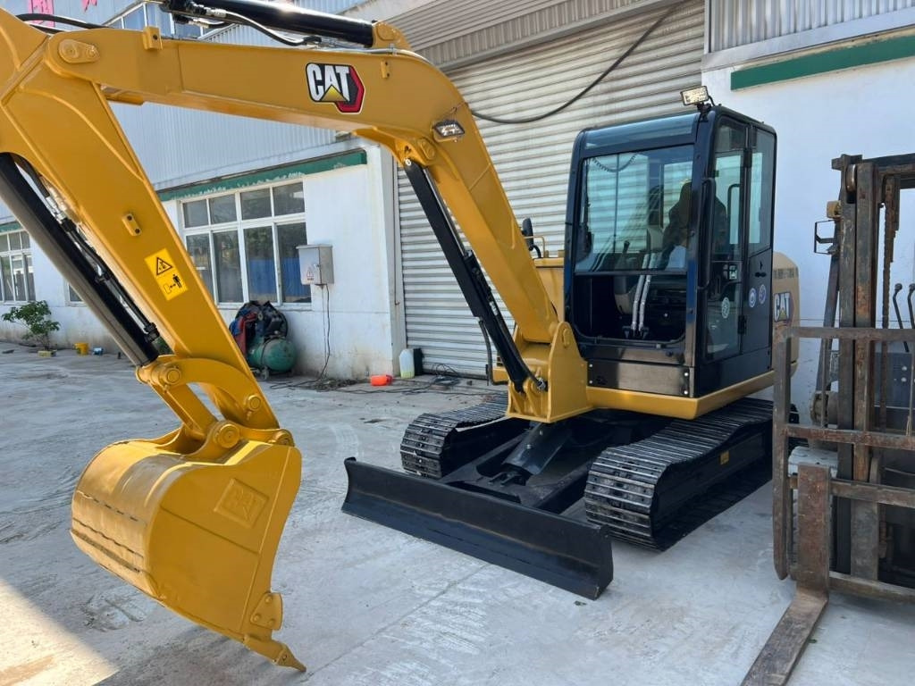 CAT 305.5 - Excavadora de cadenas: foto 1 CAT 305.5 - Excavadora de cadenas: foto 1