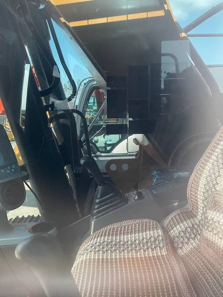 CAT 330D2  - Excavadora de cadenas: foto 2 CAT 330D2  - Excavadora de cadenas: foto 2