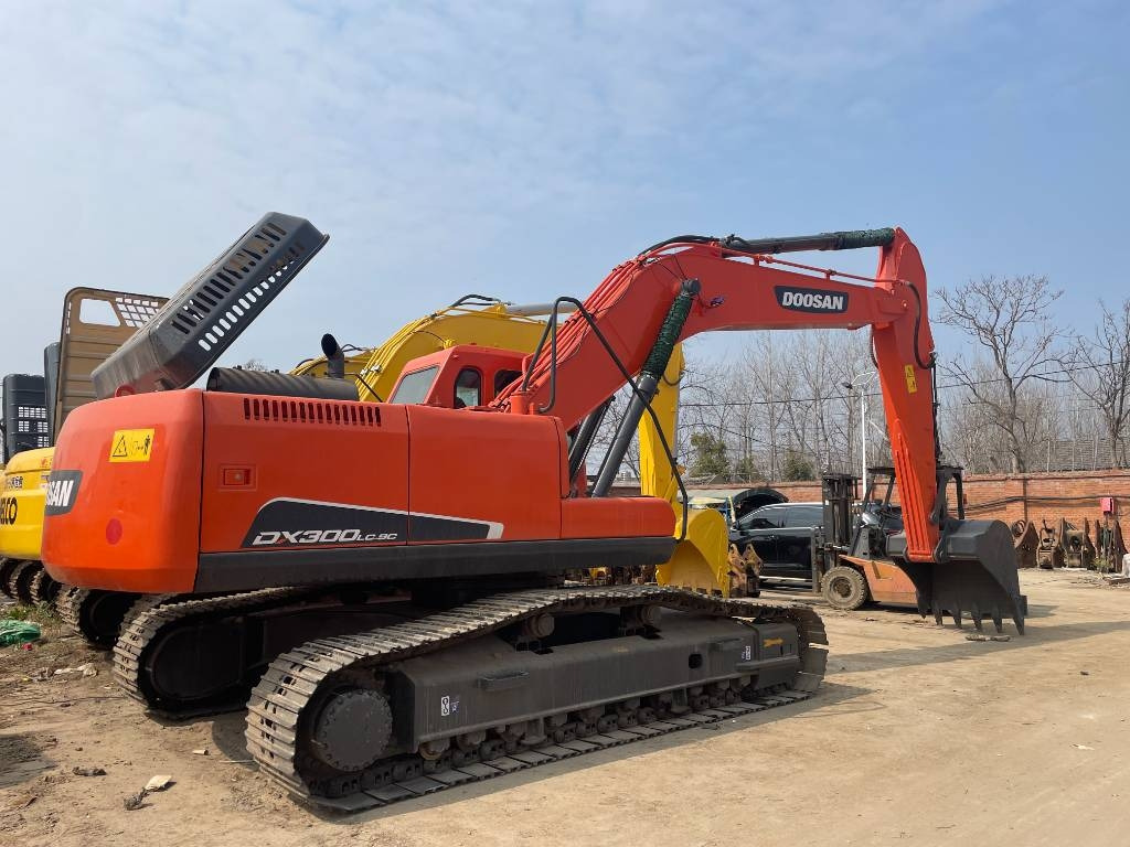 Doosan DX 300 - Excavadora de cadenas: foto 1 Doosan DX 300 - Excavadora de cadenas: foto 1