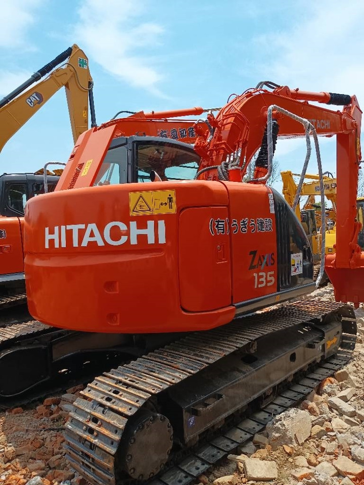 Hitachi ZX 135 U-5  - Excavadora de cadenas: foto 2 Hitachi ZX 135 U-5  - Excavadora de cadenas: foto 2