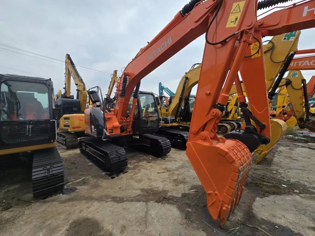 Hitachi ZX 135 US - Excavadora de cadenas: foto 3 Hitachi ZX 135 US - Excavadora de cadenas: foto 3