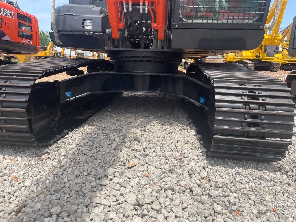 Hitachi ZX 200 - Excavadora de cadenas: foto 4 Hitachi ZX 200 - Excavadora de cadenas: foto 4