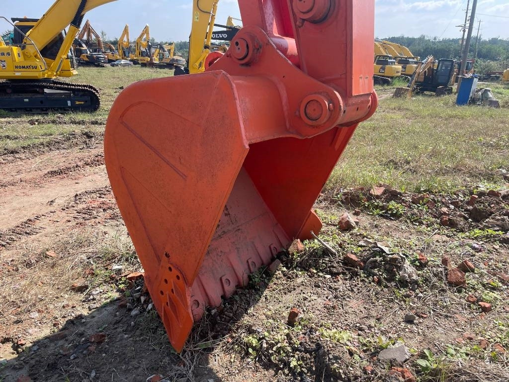 Hitachi ZX 240  - Excavadora de cadenas: foto 5 Hitachi ZX 240  - Excavadora de cadenas: foto 5