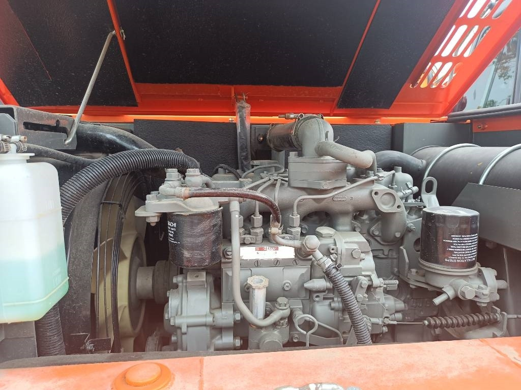 Hitachi ZX 60  - Excavadora de cadenas: foto 4 Hitachi ZX 60  - Excavadora de cadenas: foto 4