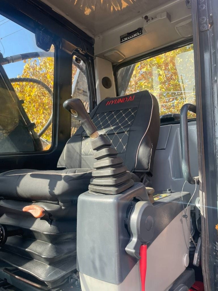 Hyundai HX 220 - Excavadora de cadenas: foto 4 Hyundai HX 220 - Excavadora de cadenas: foto 4