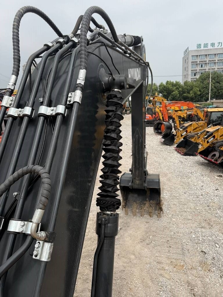 Hyundai HX 220 - Excavadora de cadenas: foto 4 Hyundai HX 220 - Excavadora de cadenas: foto 4