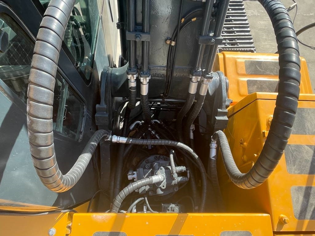 Hyundai HX 220 - Excavadora de cadenas: foto 3 Hyundai HX 220 - Excavadora de cadenas: foto 3