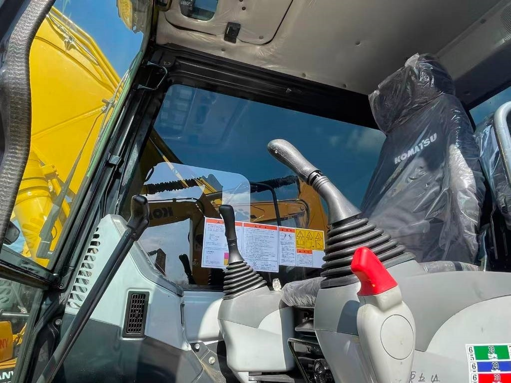 Komatsu PC 130 - Excavadora de cadenas: foto 2 Komatsu PC 130 - Excavadora de cadenas: foto 2