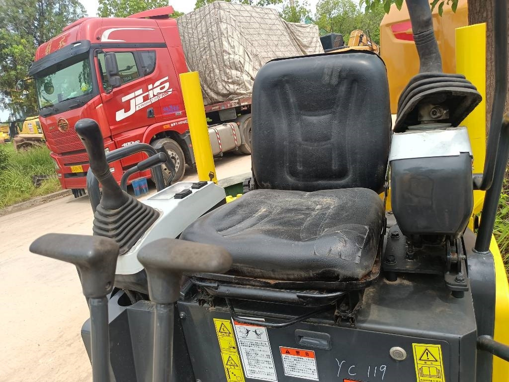 Komatsu PC 18 - Excavadora de cadenas: foto 4 Komatsu PC 18 - Excavadora de cadenas: foto 4
