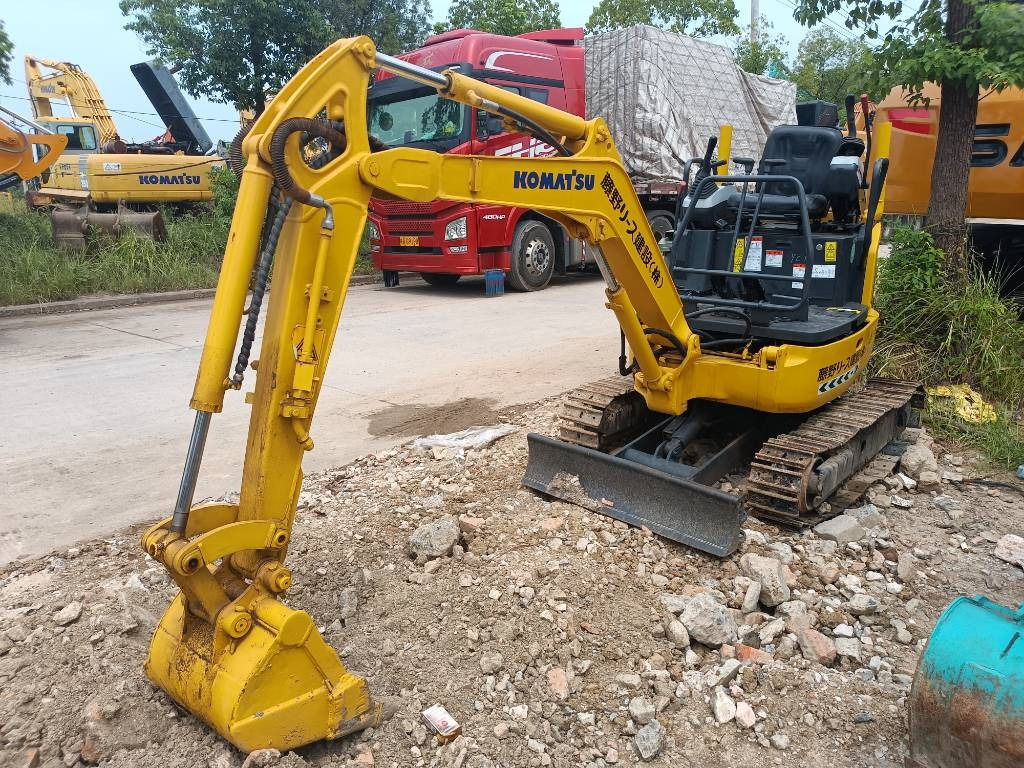 Komatsu PC 18 - Excavadora de cadenas: foto 1 Komatsu PC 18 - Excavadora de cadenas: foto 1