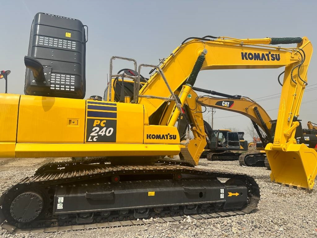Komatsu PC 240 - Excavadora de cadenas: foto 1 Komatsu PC 240 - Excavadora de cadenas: foto 1