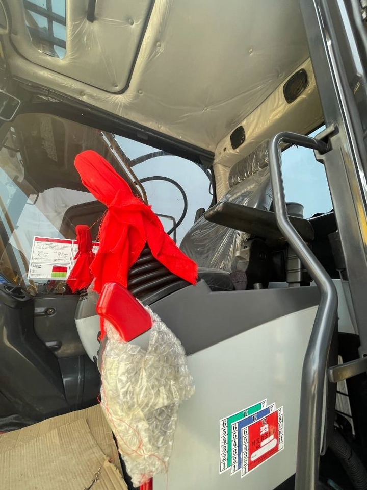 Komatsu PC 240 LC - Excavadora de cadenas: foto 4 Komatsu PC 240 LC - Excavadora de cadenas: foto 4